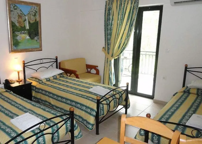 Castle View Parálion Ástros