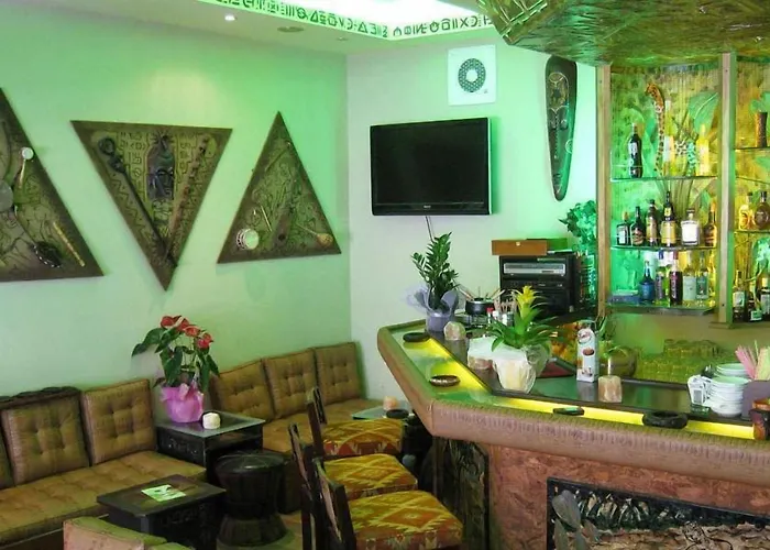 Castle View * Parálion Ástros