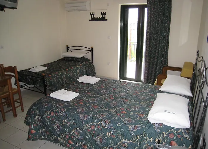 Castle View * Parálion Ástros